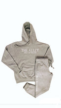 Load image into Gallery viewer, The alley Sweat suit